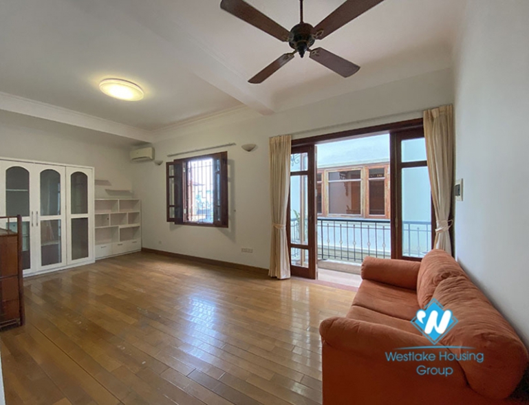 5 bedroom house for rent in Ngoc Thuy Long Bien